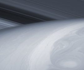 Nave espacial Cassini ve nubes arremolinándose en Saturno -