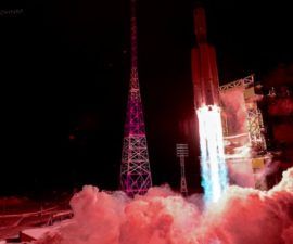 El nuevo cohete de levantamiento pesado de Rusia logra su primer vuelo de prueba -