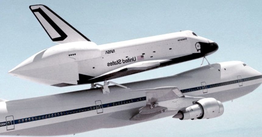 El transbordador espacial Enterprise despega a Nueva York en el vuelo final -