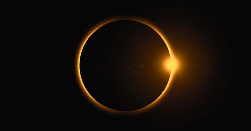 Vea el' Anillo de Fuego' Solar Eclipse en Slooh Webcast Sunday!